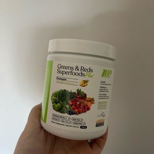 Selling these greens & reds from 1 up nutrition.